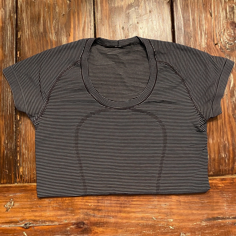 Lululemon Swiftly Tech Short Sleeve